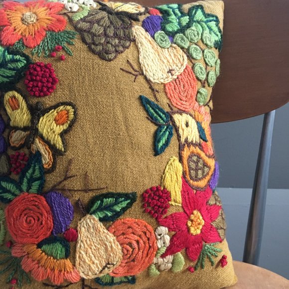 Vintage Finished Crewel Embroidery Repurposed Floral Rectangular Accent Pillow - Picture 6 of 16